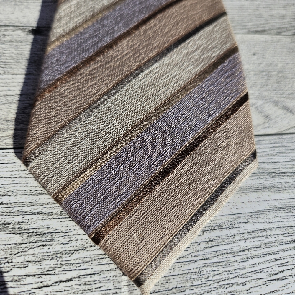 Joseph Abboud 51% Cotton 49% Silk Tie Necktie Brown Tan Striped